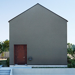 HOUSE CANVAS